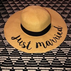 Just married Straw hat